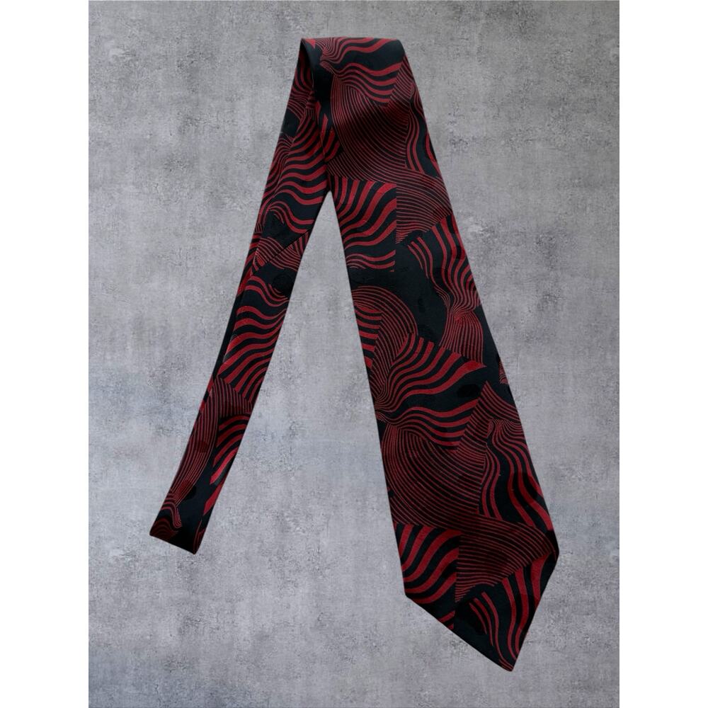 Vtg Take 6 by Kashani Italy Silk Tie Red Black Abstract Wavy Geometric Luxury